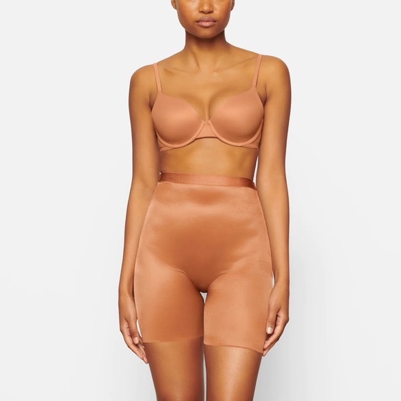 SKIMS Intimates & Sleepwear Skims Barely There Low Back Short